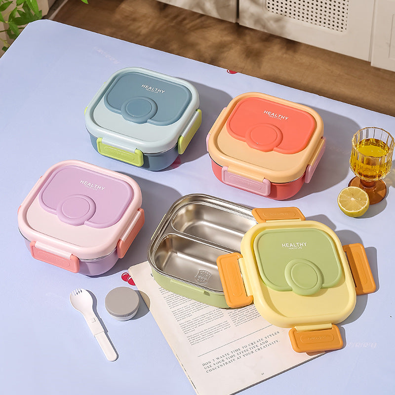 High-style, divided lunch box made with 304 stainless steel. perfect for students and office workers, this bento box is microwave-safe and ready for your packed lunch