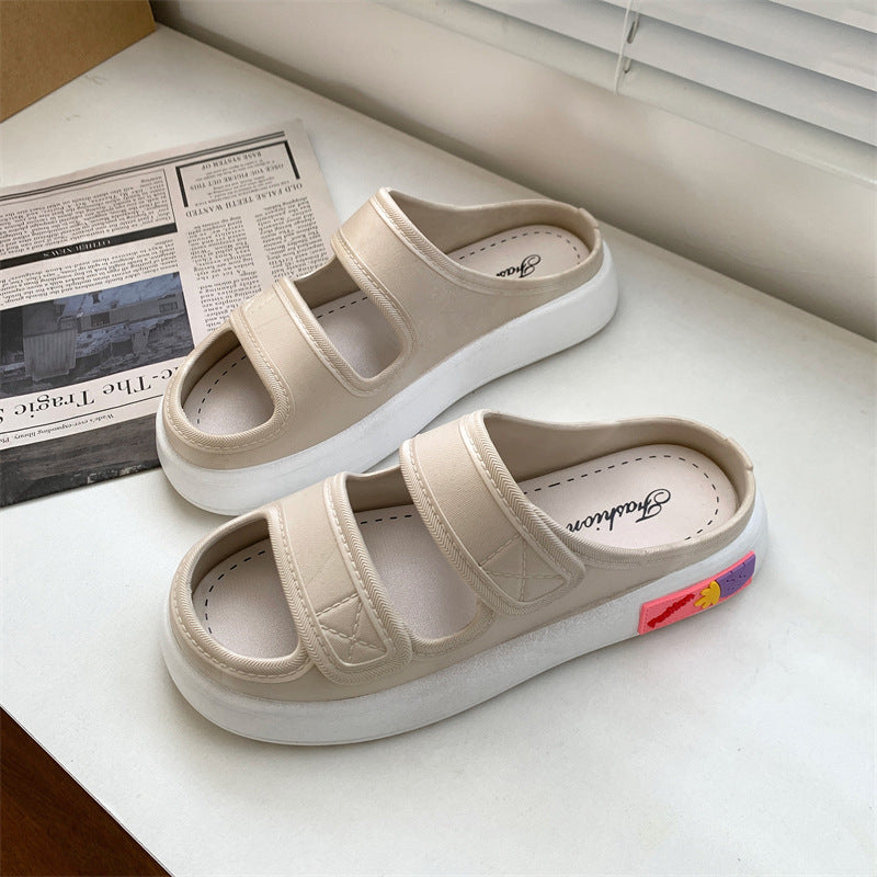 Women's slippers for outdoor wear, 2025 new fairy style sandals, trendy versatile platform slides, cloud-like comfort, thick-soled beach shoes