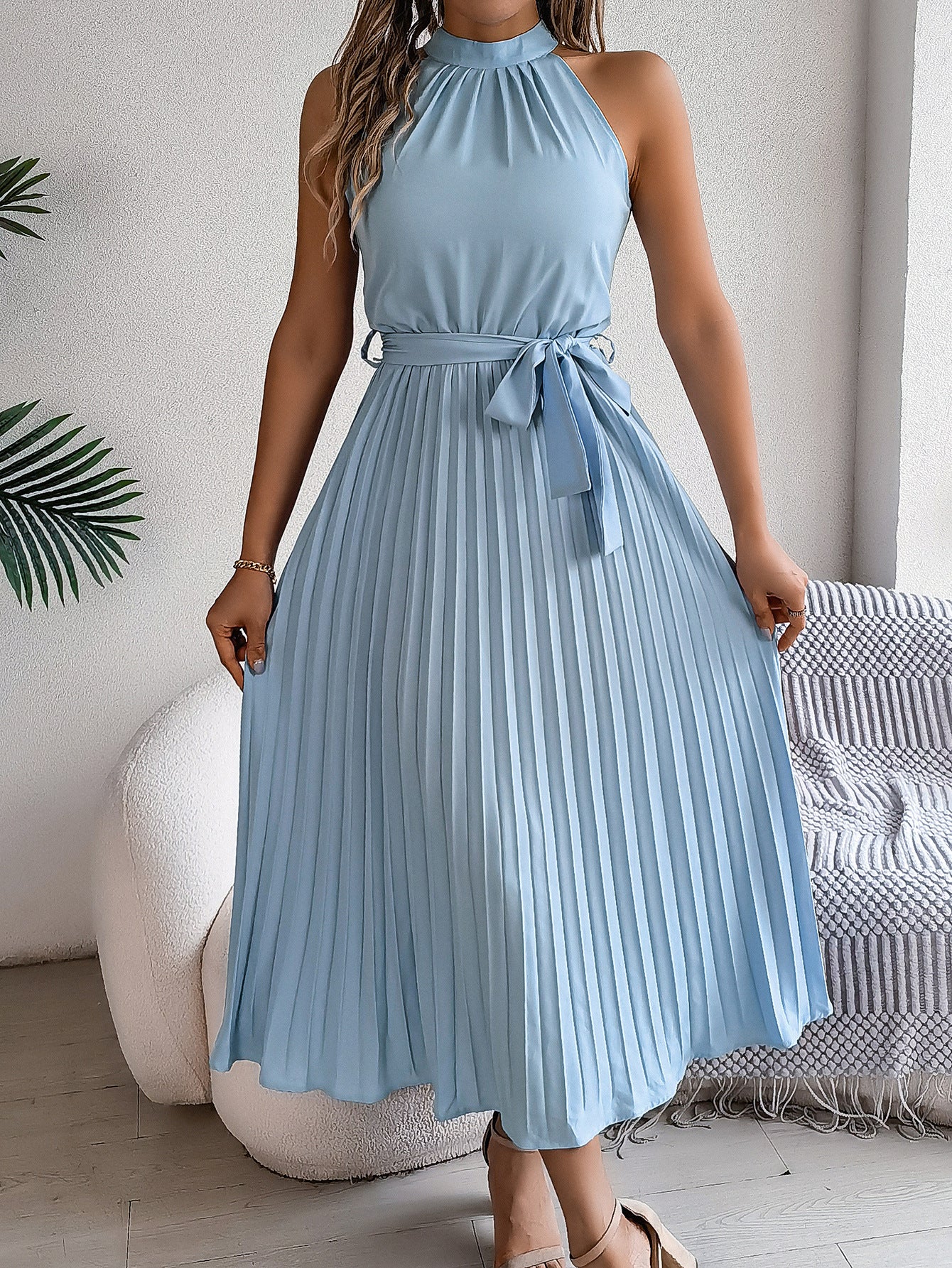 Real shot 2025 European and American spring and summer elegant stand-up collar sleeveless waist pleated dress,   women's clothing