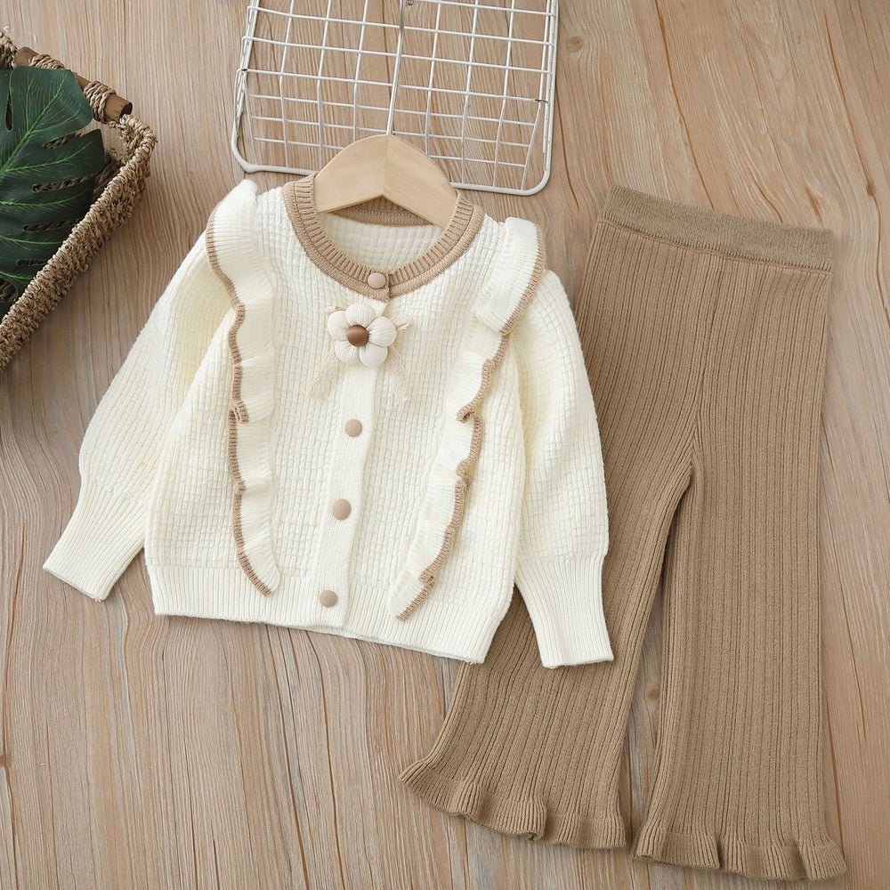 Girls' knitted sweater two-piece set:  autumn/winter new handmade floral cardigan knit outfit for little girls