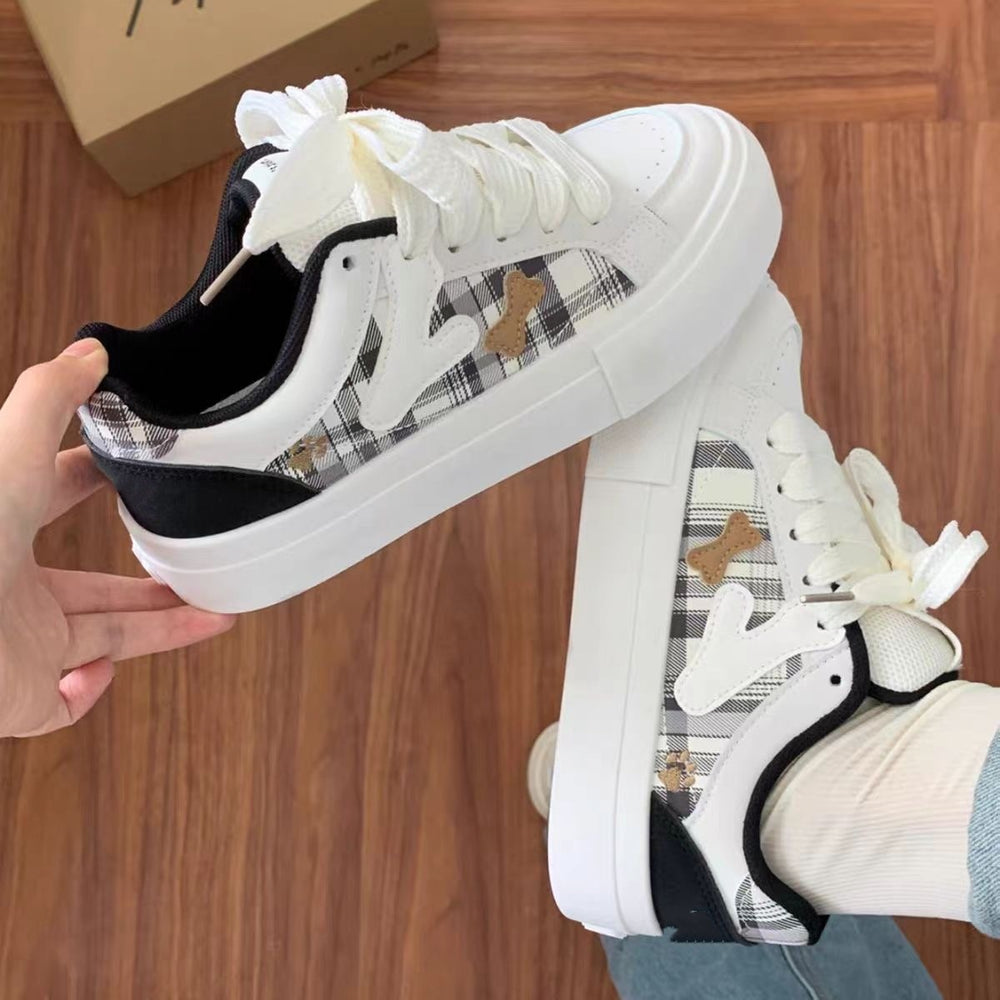 Studenteasiest for matchwhite shoes women's 2025autumnew arrivaltrendyins sneakers breathable thick solecasual bread shoes