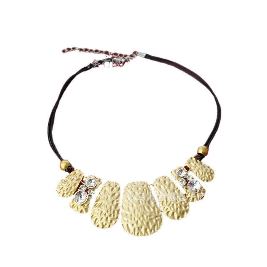 classic leather chain buckle imitation artificial pearl pendant flower sea star shell design pendant suitable for women's parties