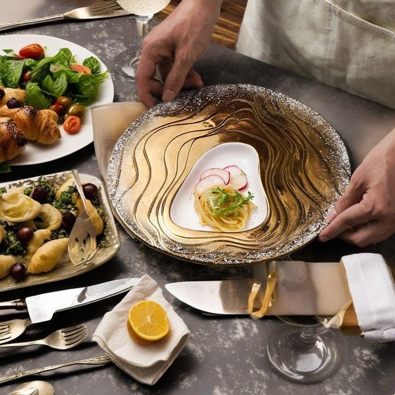 Personalized artistic ceramic western food plating plates for restaurants and hotels - light luxury gold-trimmed ceramic plates for steak and high-end desserts