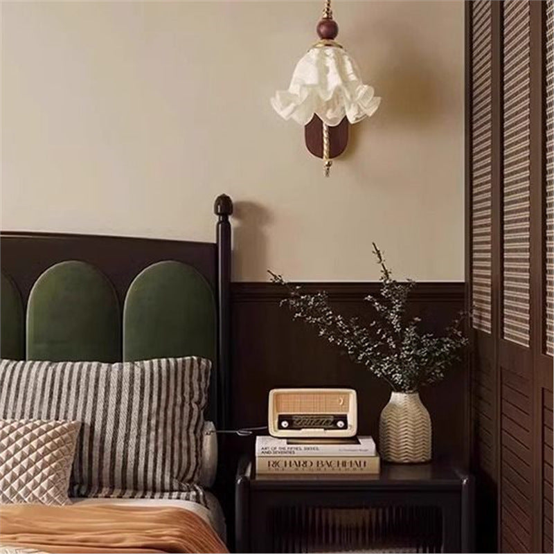 French-style wall lamp, vintage-inspired, for bedroom bedside, living room, hallway, or entryway accent wall. retro walnut finish, eye-friendly wall sconce