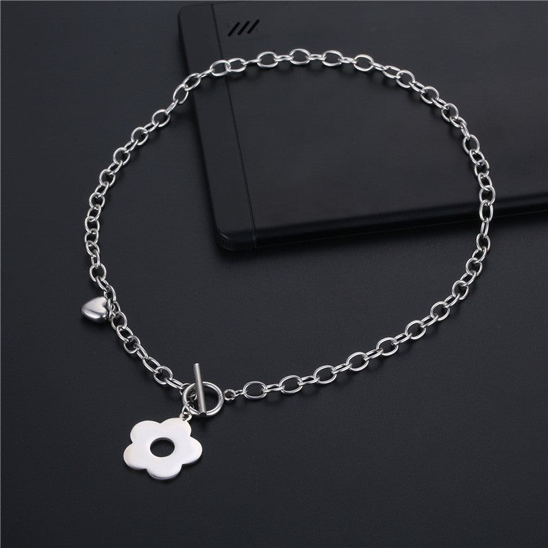 Titanium steel texture flower pendant female trendy casual disco high-end texture clavicle chain necklace sweater chain necklace