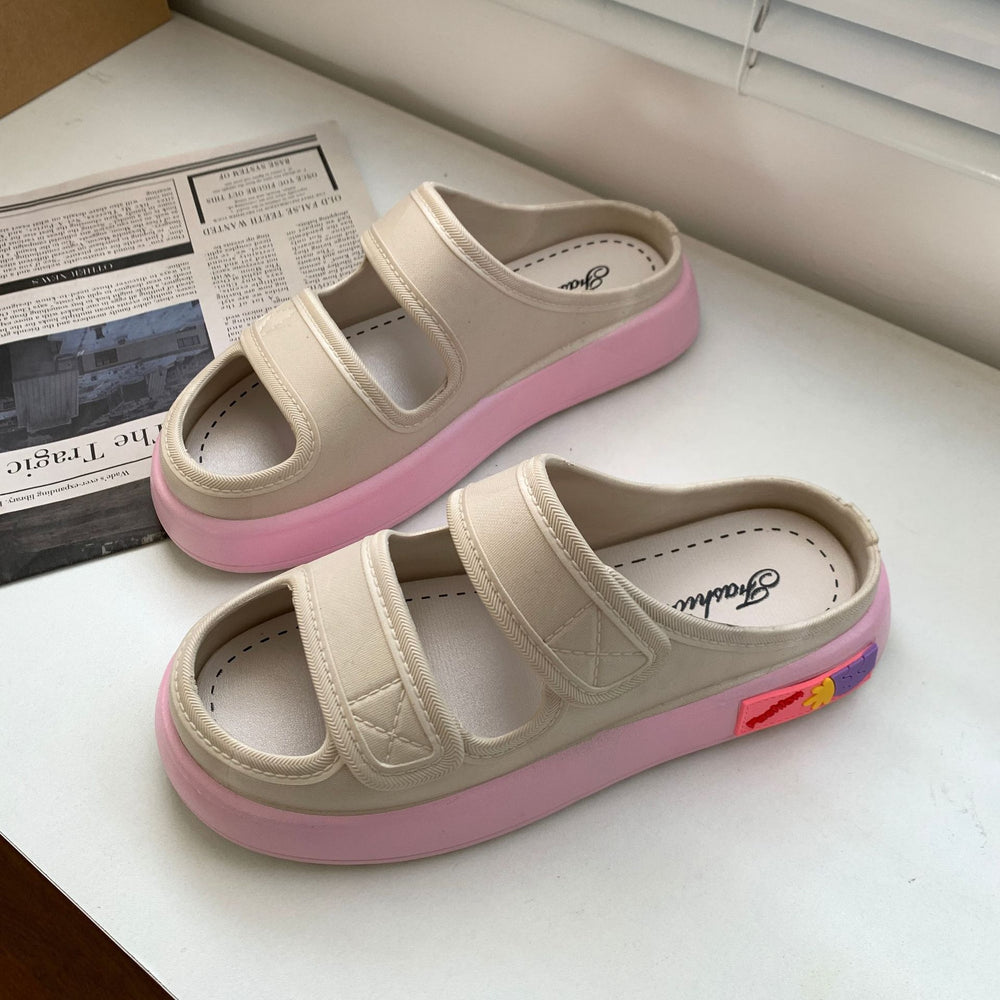 Women's slippers for outdoor wear, 2025 new fairy style sandals, trendy versatile platform slides, cloud-like comfort, thick-soled beach shoes