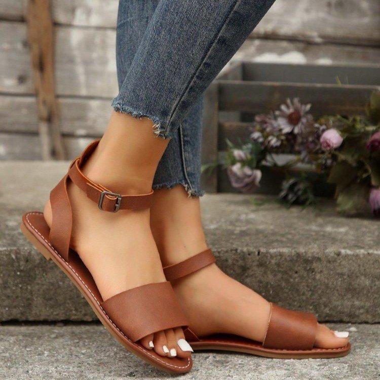 Plus size women's casual sandals for export - spring/summer  open-toe flat roman sandals - wholesale fashion slides & slippers