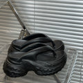 Thick sole clip-on slippers for women, summer outwearthick sole, feeling like stepping on shit, 2025 new arrivalsummer popular flip-flops at the beach