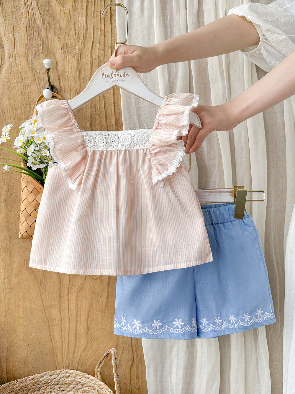 hot-selling cross-border girls' ruffle sleeve babydoll top + lace embroidered shorts two-piece set