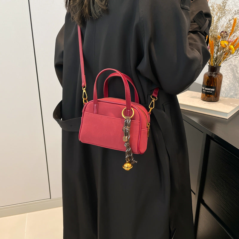 Retro niche large-capacity bag women's winter 2025 new simple underarm bag versatile large-capacity tote bag