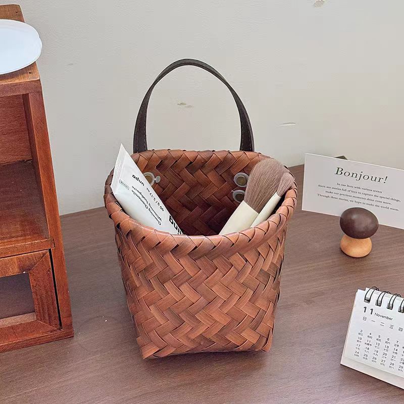 Wall-mounted hand-woven storage basket, toy sundries storage box, ginger and garlic storage basket, imitation rattan woven wash basin storage basket