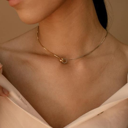 Stainless steel eternal circle asymmetrical patchwork necklace fashionstylishcasual necklace short necklace interlocking