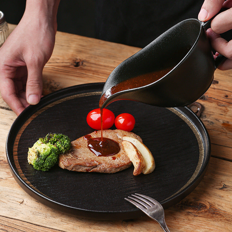 European style ceramic sauce boat western food steak juice bucket cup teppanyaki black pepper tomato juice ceramic handle cup seasoning