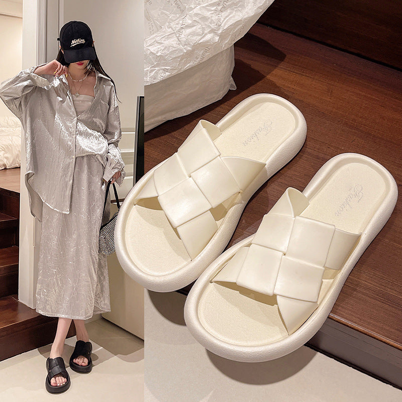 2024 summer new fashion trendy casual outdoor wear one-strap slippers checkered woven flat beach sandals for women