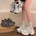 Height-increasing, lightweight, and versatile white sneakers for women. new for spring/autumn 2026, these chunky platform sneakers are perfect for casual wear and sports