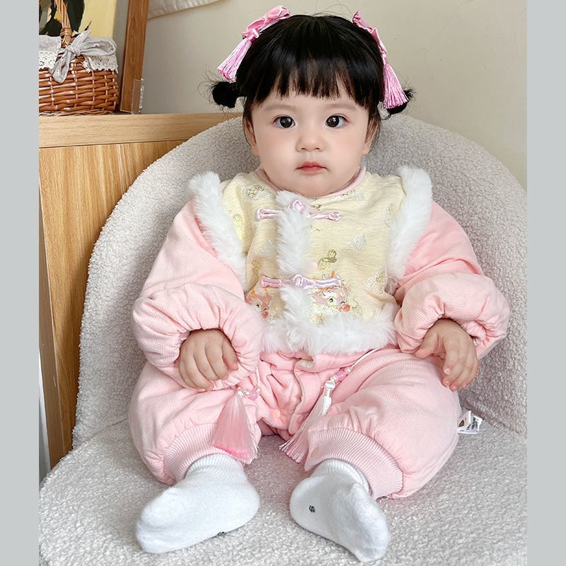 Baby clothes winter newborn baby girl one-piece outing holding clothes quilted thickened princess jacket winter cotton clothes