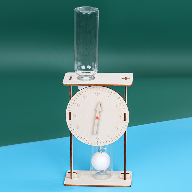 Science and technology small production dripping clock handmade DIY materials children's science experiment primary school students fun science and education equipment