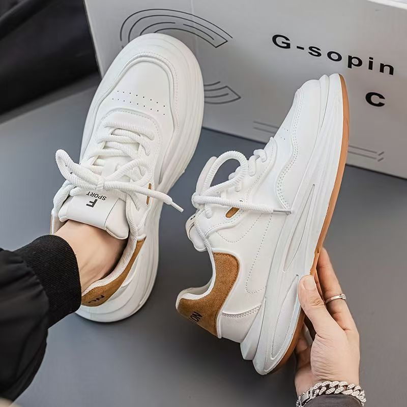 Men's 2025 spring new lightweight white sneakers, skate shoes, trendy versatile fashionable breathable youth niche streetwear shoes