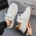 Men's 2025 spring new lightweight white sneakers, skate shoes, trendy versatile fashionable breathable youth niche streetwear shoes