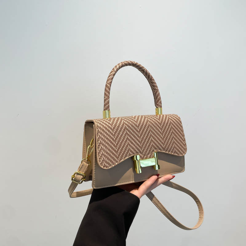 Casual simple portable small square bag women's 2025 summer new trend fashion shoulder bag niche retro messenger bag