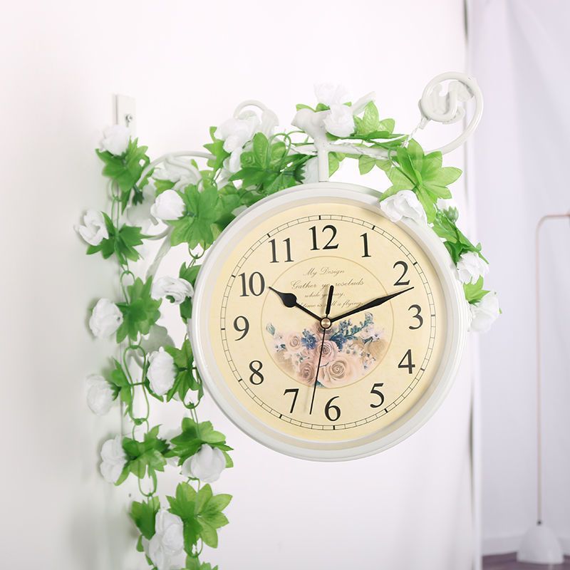 European style iron double-sided wall clock, creative rustic hanging clock, modern living room wall clock, bedroom clock, silent large size