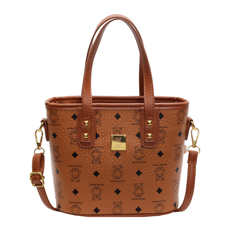 This year's popular women's bags: 2025 new versatile trendy shoulder and crossbody bags, high-end small square bags, and influencer-approved tote bags