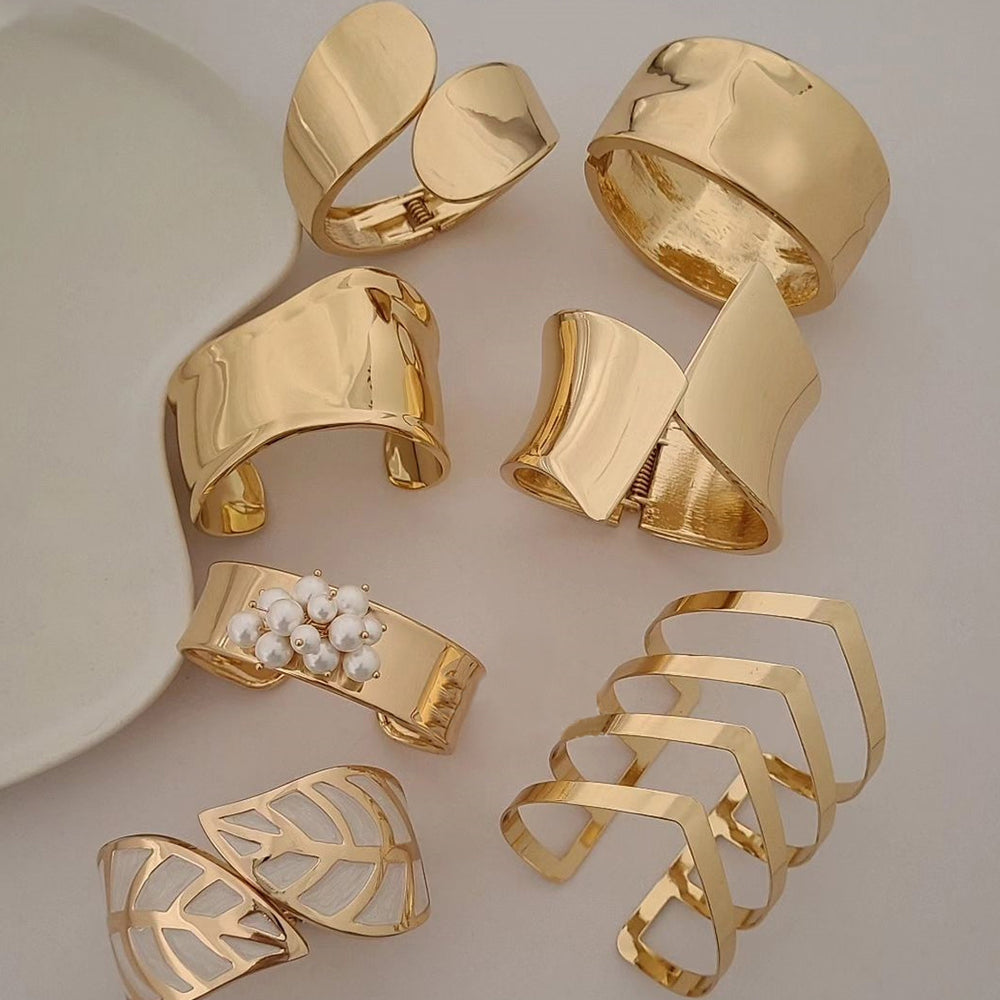 European and american cross-border e-commerce jewelry, irregular alloy open bracelet, metallic style, glossy, exaggerated hand jewelry, bracelet wholesale