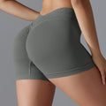European and american seamless high-waisted butt-lifting yoga shorts - breathable peach lift, tight-fitting athletic capris for running and fitness