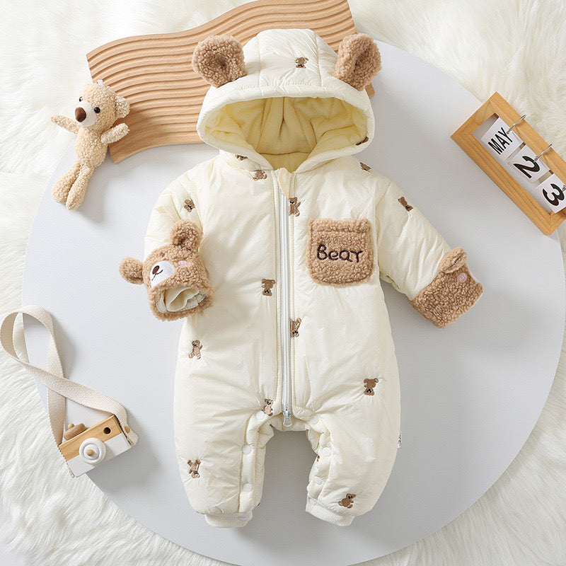 Super cute baby onesie, perfect for fall and winter. this padded, thickened romper is ideal for both baby boys and girls. a cozy, fleece-lined outfit for newborns, perfect for outings
