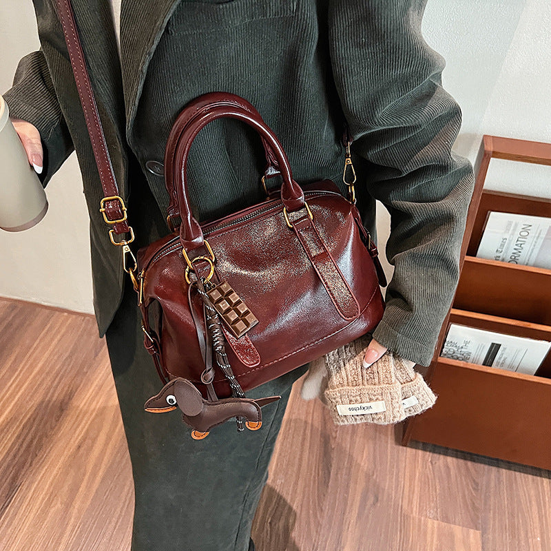 Foreign trade retro small bag women's 2025 new autumn and winter fashion hand pillow bag foreign high-end shoulder messenger bag