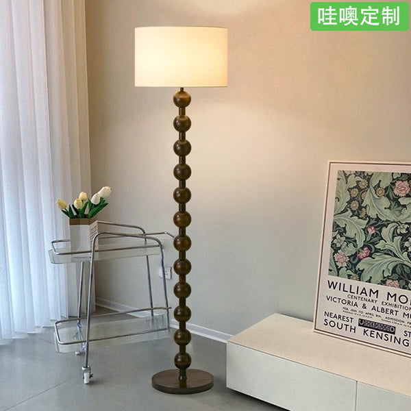 [Wow] French retro medieval wabi-sabi floor lamp, high-end atmosphere solid wood lamps next to the sofa in the living room