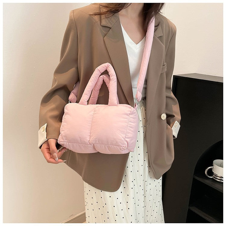 Cross-border new niche design large-capacity fashion handbag casual summer personality trendy shoulder messenger tote bag