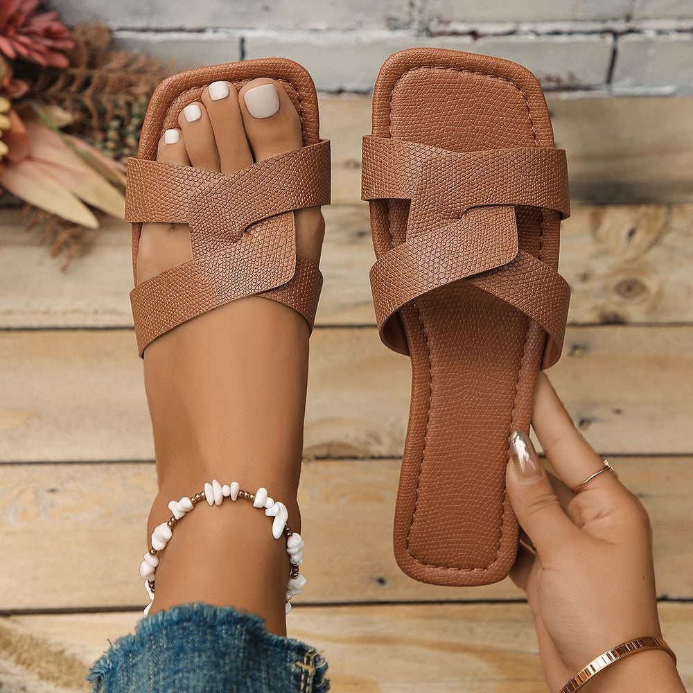 European and american cross-border e-commerce women's  summer square-toe flat sandals, ladies' slides, plus size beach shoes wholesale
