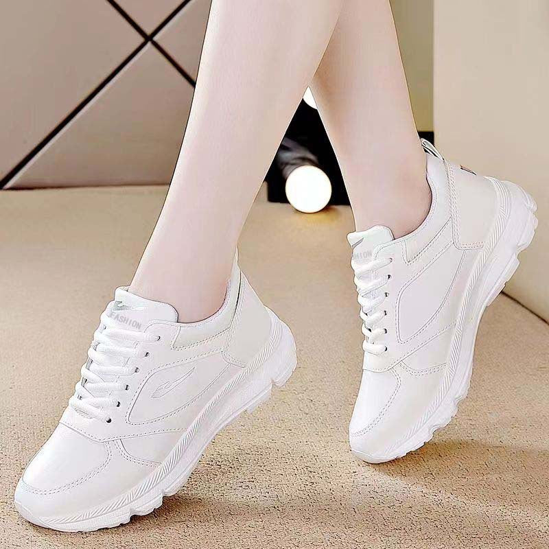 Women's white sneakers - 2025 spring new arrivals: versatile chunky sole shoes for students, korean style, ins & harajuku inspired athletic skate shoes