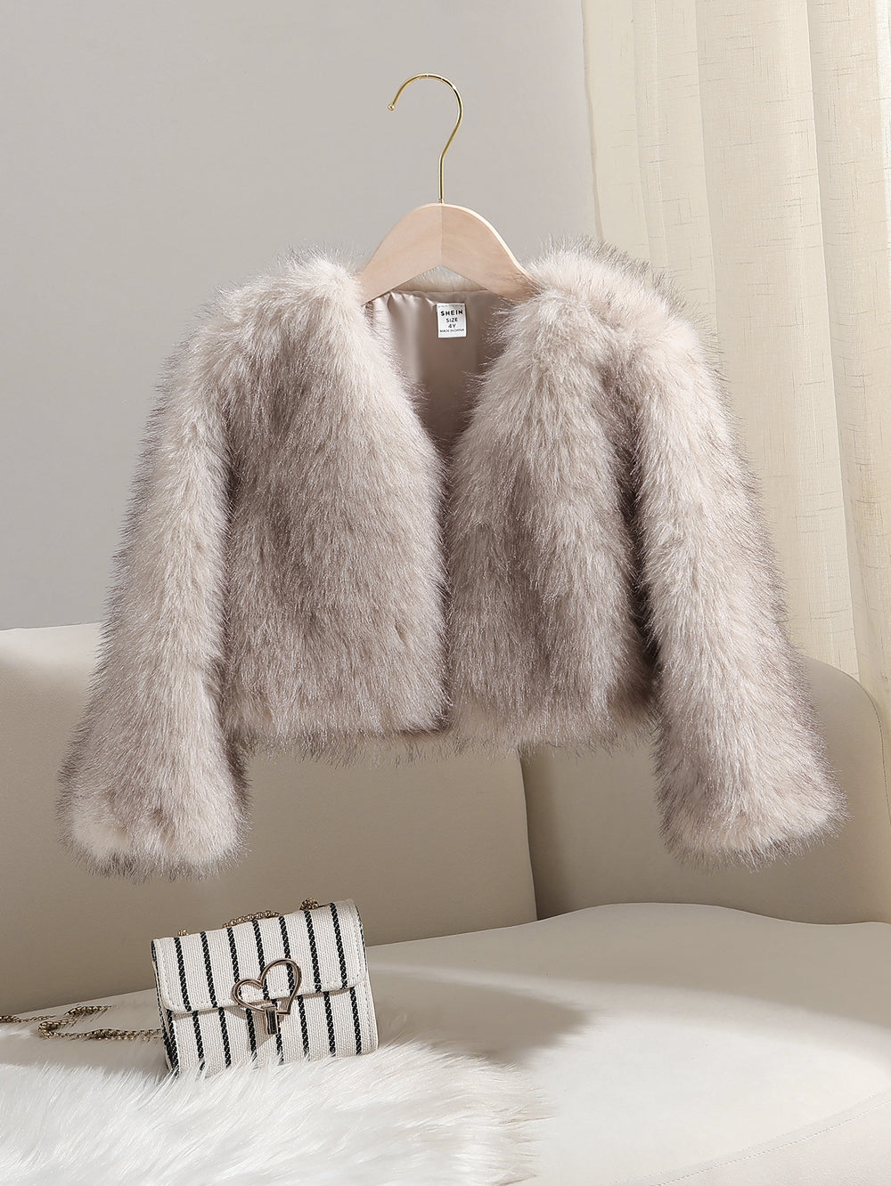 cross-border e-commerce hot seller: faux fur fashion warm hooded jacket