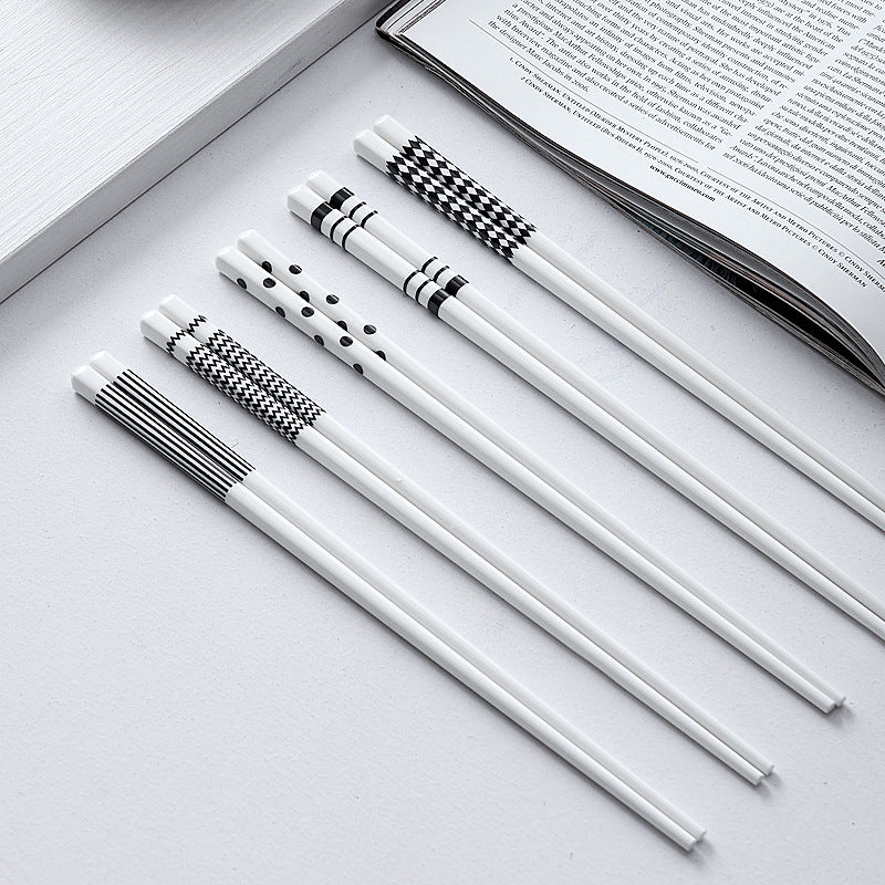 Hepburn style ceramic chopsticks for home moisture-proof and mildew-proof one chopstick per person high temperature resistant tableware public chopsticks suit gift box wholesale