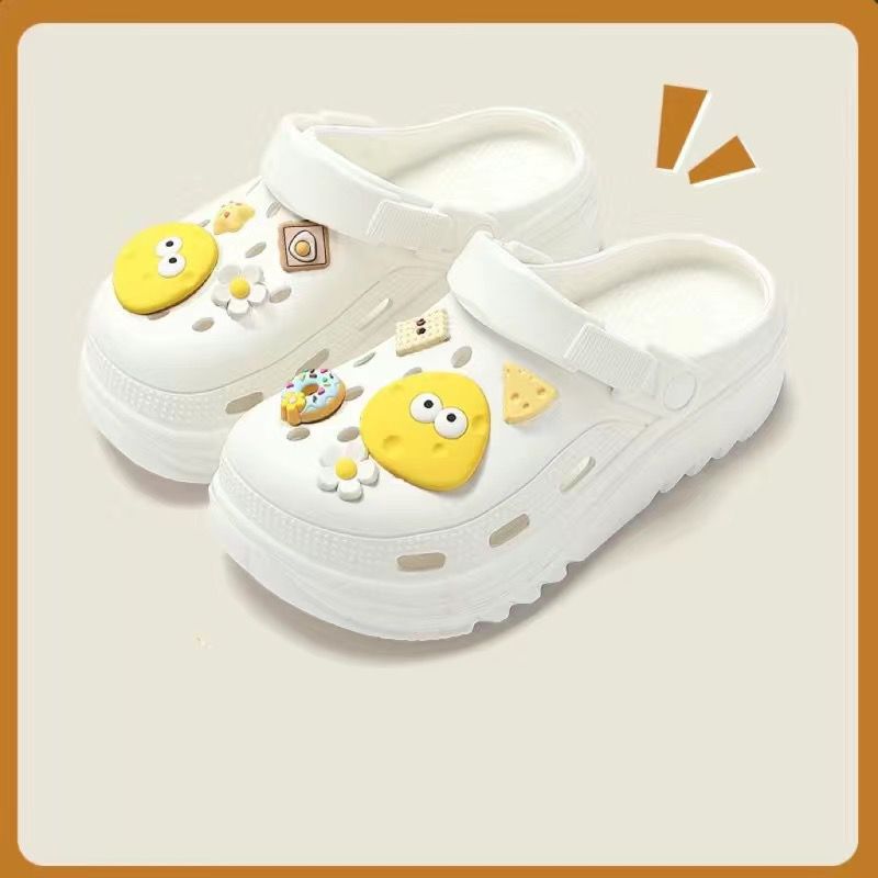 Thick sole crocs women's 2024new arrival stomping on shit feeling diy outwearfashionnon-slip non-stinky beach casual sandals