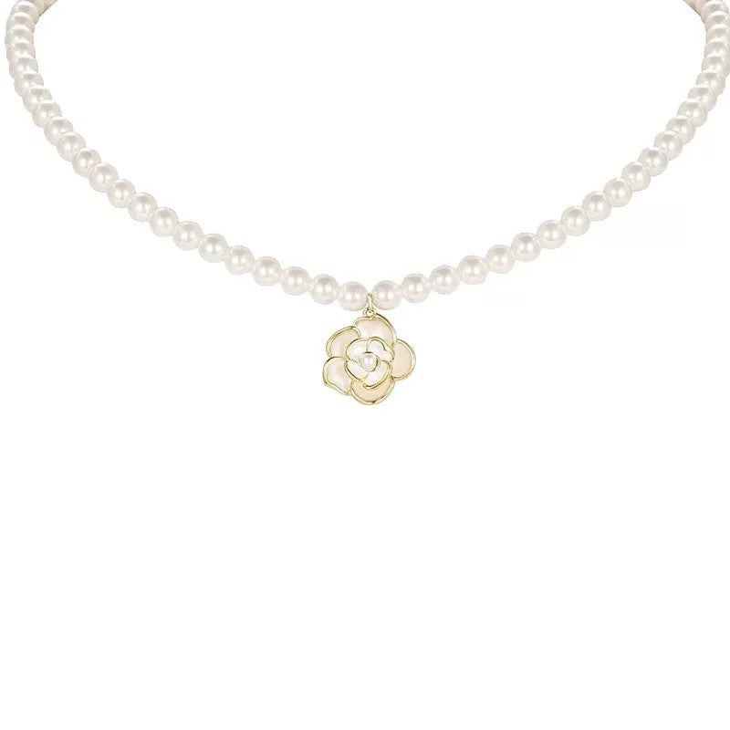 Gentle elegant camellia pearl necklace women's classy accessible luxuryniche style choker clavicle chain exquisite neck chain trendy