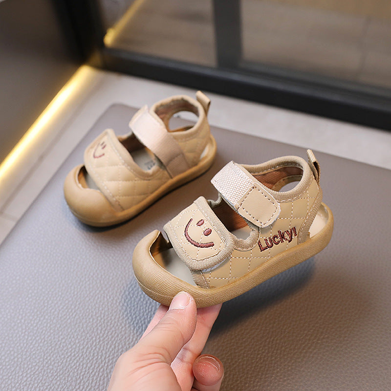 Summer closed-toe prewalker sandals for babies 0-2 years old - smiley face design, anti-kick, infant shoes for boys and girls