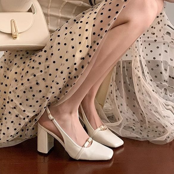 Niche stylesense of designelegant high heels spring summernew arrivalretrocasualcasual square toe heightening to show leg length sandals