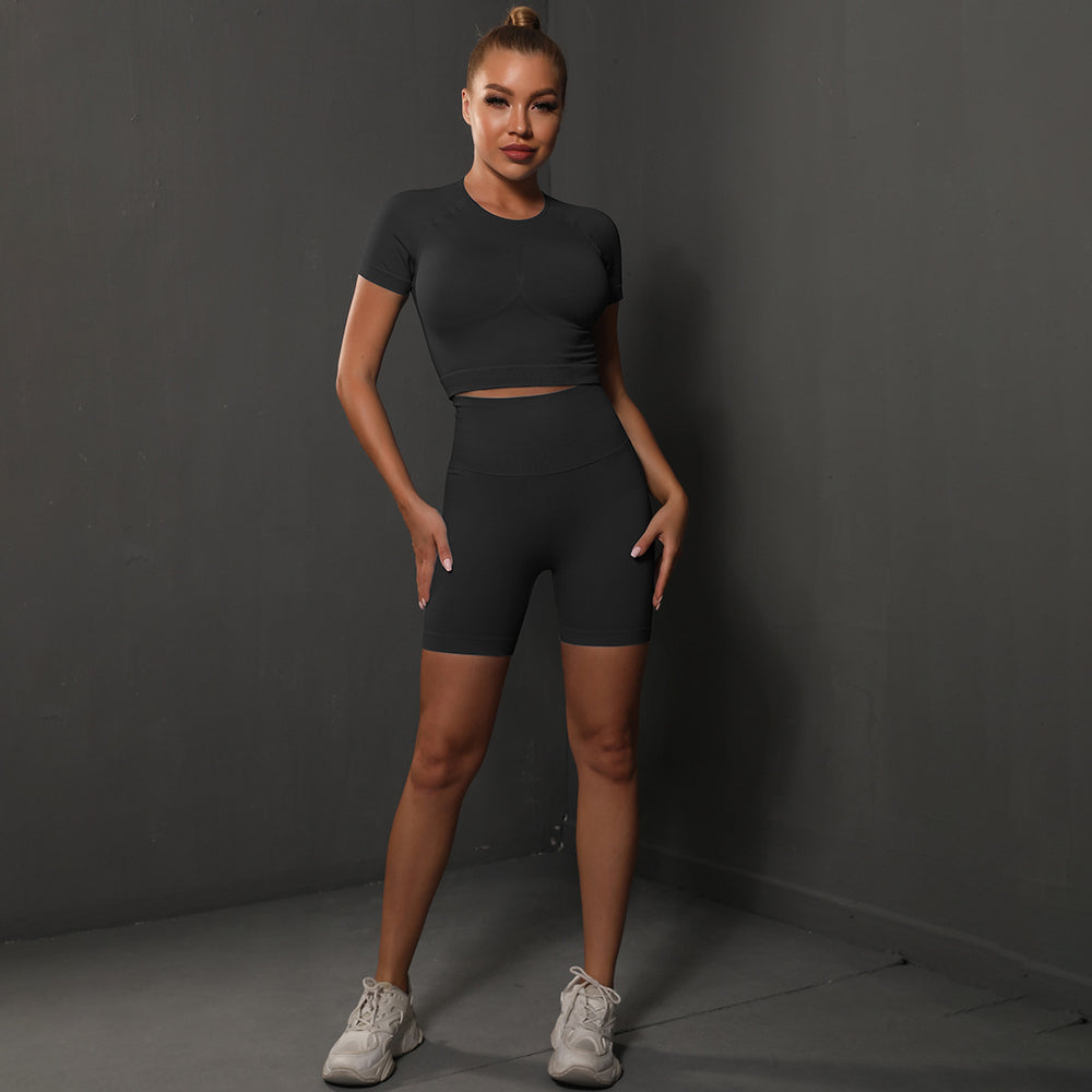 Spring/summer new seamless knitted yoga set for women - peach lift butt shaping tight shorts - running & fitness workout outfit