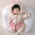 Newborn baby girl's winter outfit: thickened one-piece romper, fleece-lined, perfect for full-month celebrations, 100-day celebrations, and winter outings