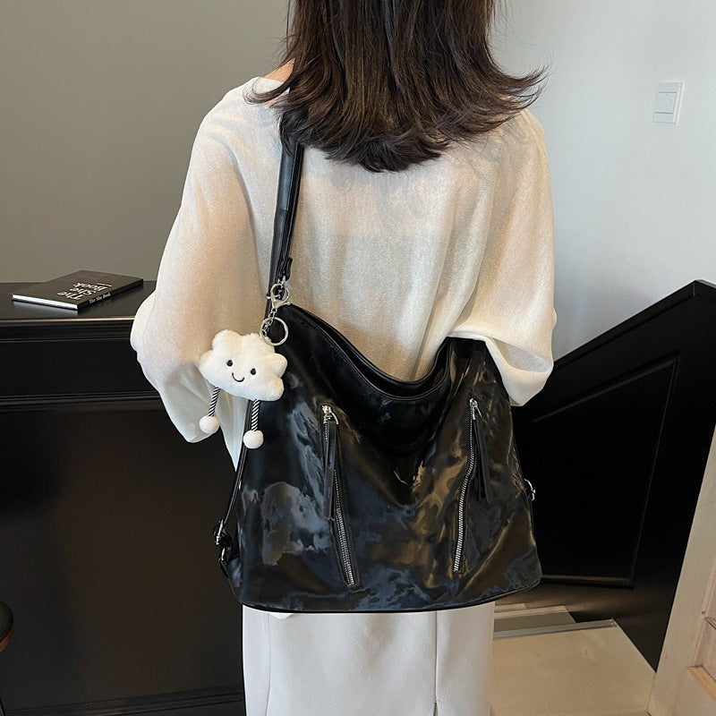 Autumn and winter retro fashion tote bag women's 2025 Korean version of work commuting large-capacity shoulder bag foreign backpack