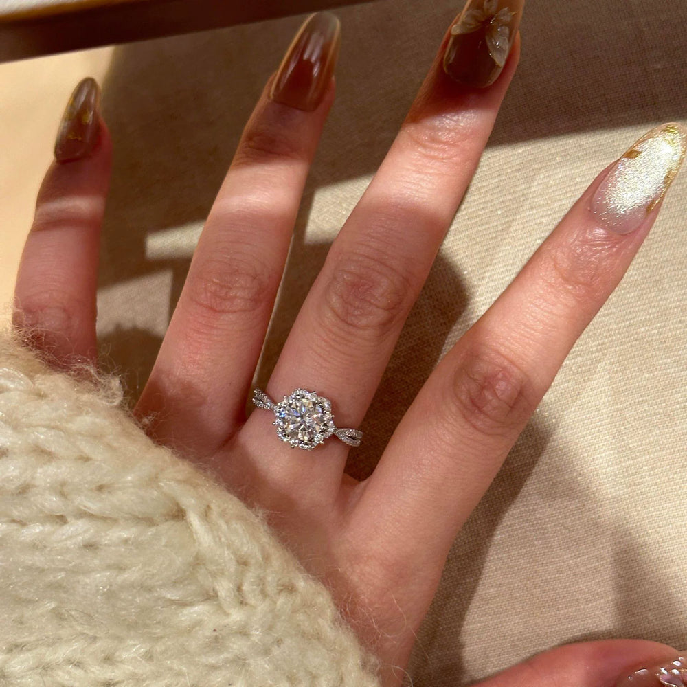 Ins style k-style flower bud sugar cube ring niche design accessible luxury high-end index finger ring popular hand jewelry wholesale