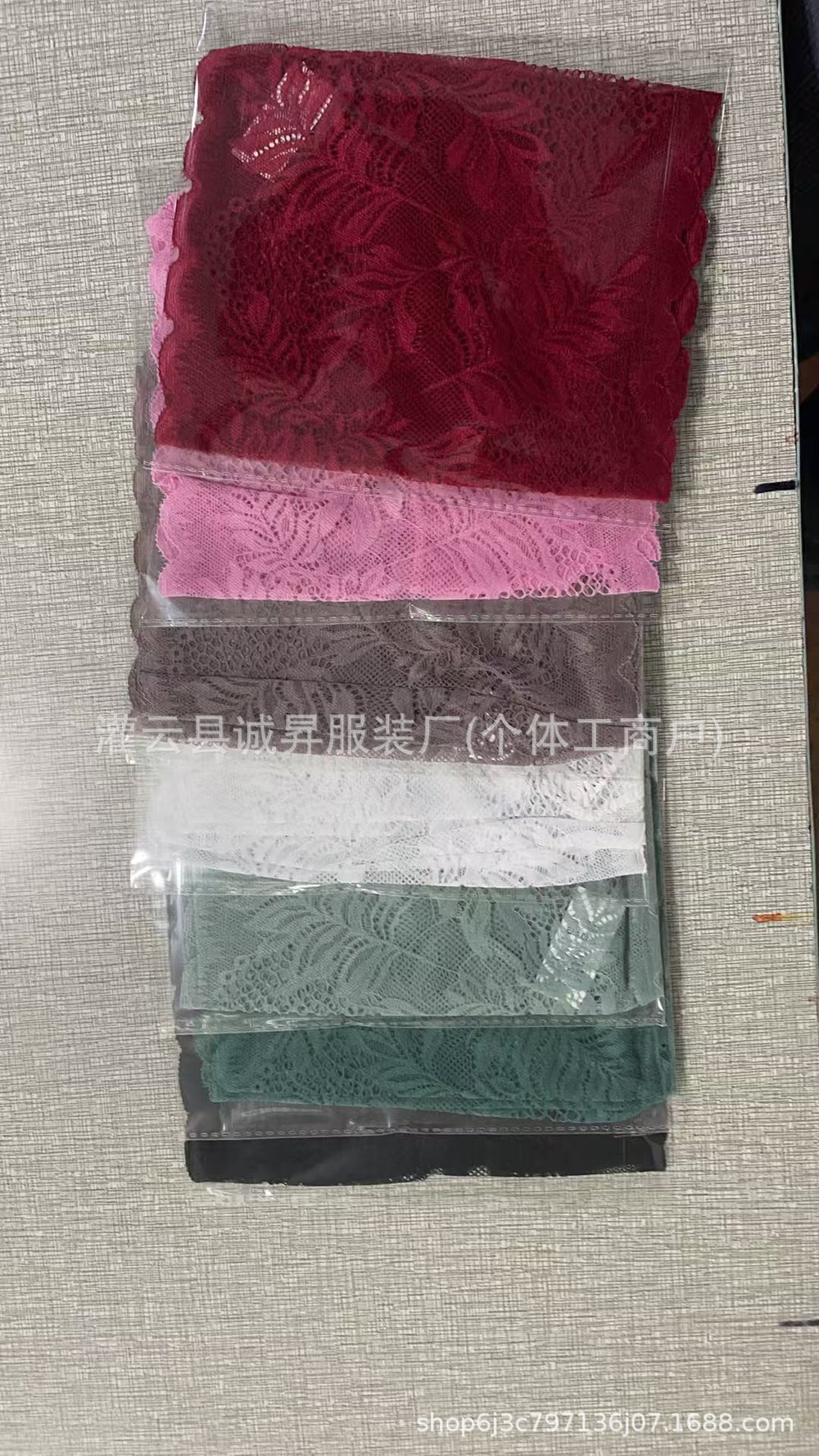 Ready-to-ship, -cross-border hot-selling women's sexy and alluring hollow-out lace lingerie and panties