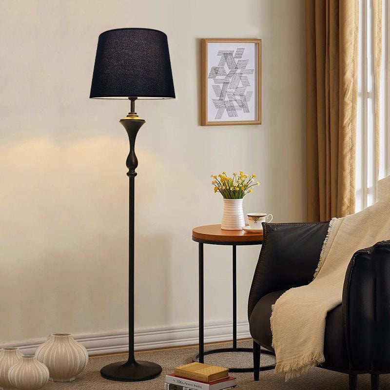 American retro floral bedroom wallpaper french living room sofa hotel background wall living room high-end vintage floor lamp