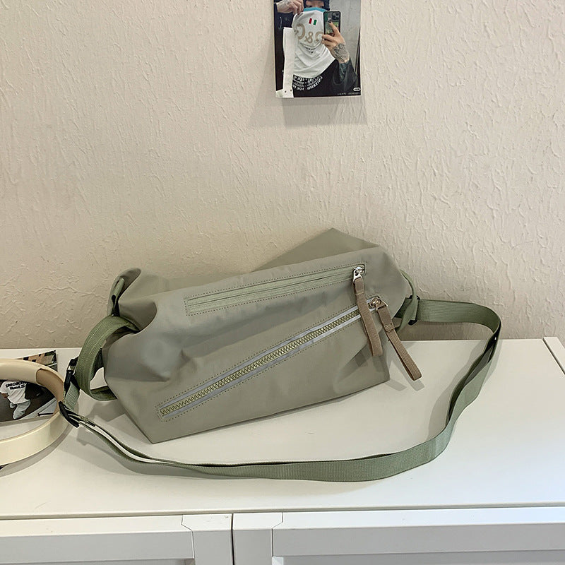 New large-capacity sports portable yoga fitness bag multi-functional shoulder messenger bag fashionable versatile pillow bag