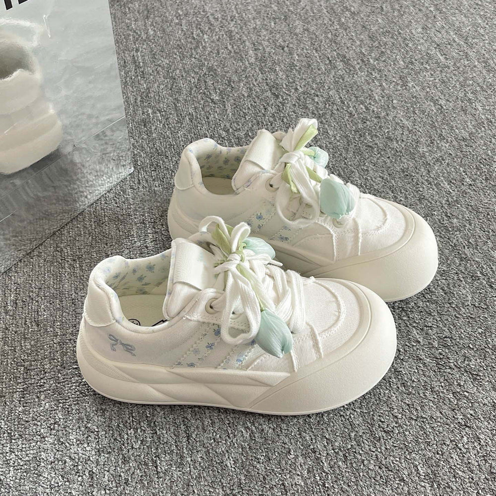 Trending spring/autumn casual sneakers for women - 2026 new thick-soled white shoes, versatile bread shoes perfect for pairing with skirts
