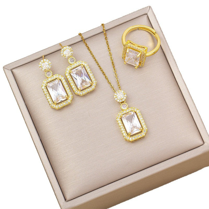 Necklace female nicheeasiest for match pendant fashion electroplating accessible luxury style accessible luxury design high-end titanium steel popular clavicle chain