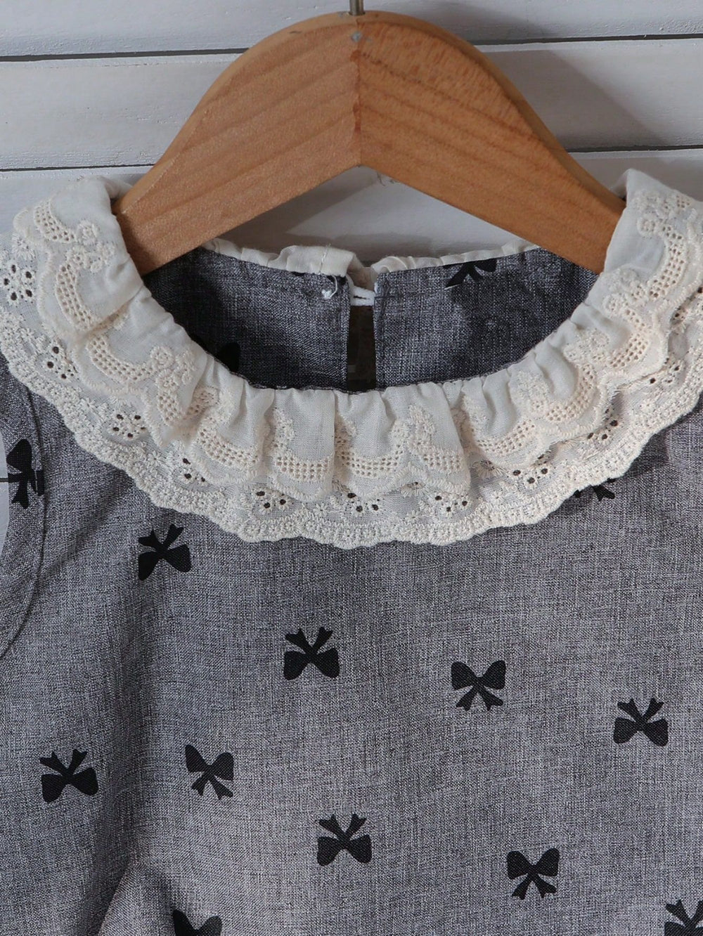 spring/summer new arrival: girls' lace ruffle collar tank top + pleated a-line skirt two-piece set (cross-border e-commerce)